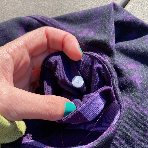 Lululemon leggings, purple and black, size 4 - Picture 3 of 12